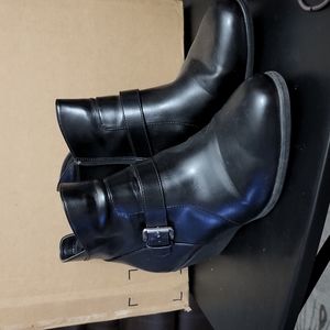 Comfort plus wedge boot